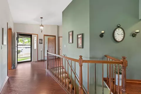 1745 Pebble Beach Dr #0, Hoffman Estates, IL 60169 photo 4