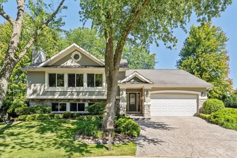 6604 Muirwood Ct, Lisle, IL 60532