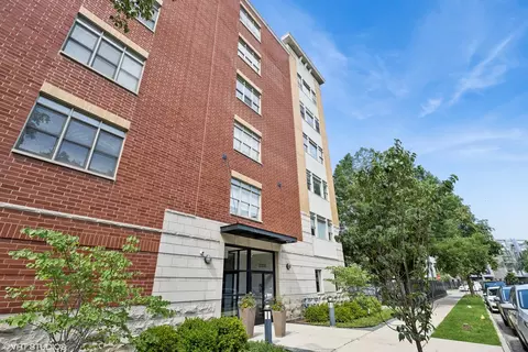2300 W St Paul Ave #502, Chicago, IL 60647