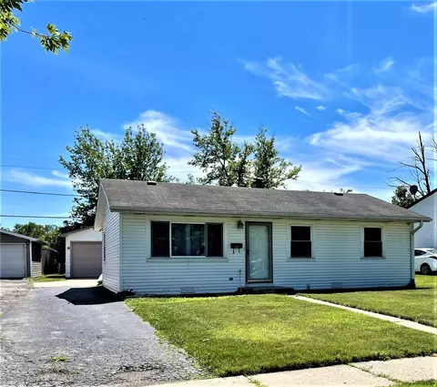 2437 Kennedy Dr, North Chicago, IL 60064