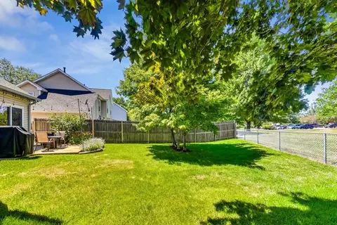 2104 Edinburgh Ln, Aurora, IL 60504 photo 28