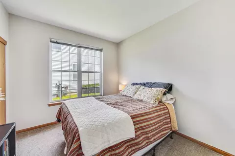 2104 Edinburgh Ln, Aurora, IL 60504 photo 16