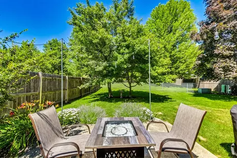 2104 Edinburgh Ln, Aurora, IL 60504 photo 25