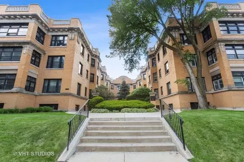 4818 S Dorchester Ave #2, Chicago, IL 60615