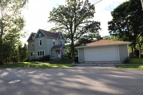 204 E 2nd St, Orangeville, IL 61060