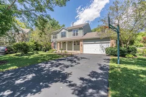840 Peachtree Ct, Lake In The Hills, IL 60156