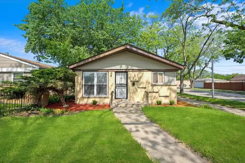 9567 S Green St, Chicago, IL 60643