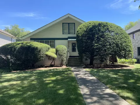 241 N Oak St, Elmhurst, IL 60126