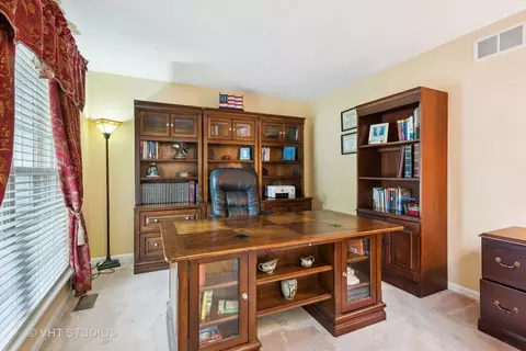 23711 Greenfield Dr, Plainfield, IL 60585 photo 4