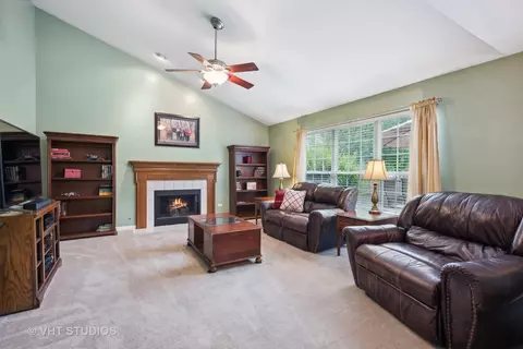 23711 Greenfield Dr, Plainfield, IL 60585 photo 10