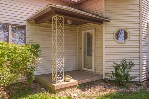 Exterior - 35306 E 500 North Rd, Arrowsmith, IL 61722 photo 2 of 12