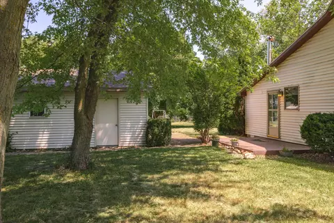 Exterior - 35306 E 500 North Rd, Arrowsmith, IL 61722 photo 6 of 12