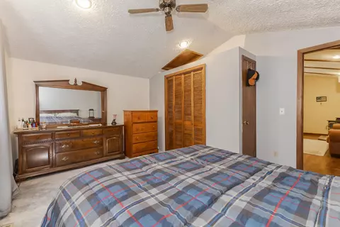Bedroom - 35306 E 500 North Rd, Arrowsmith, IL 61722 photo 2 of 6