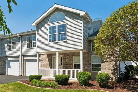 5295 Diamond Dr #B, Oak Forest, IL 60452