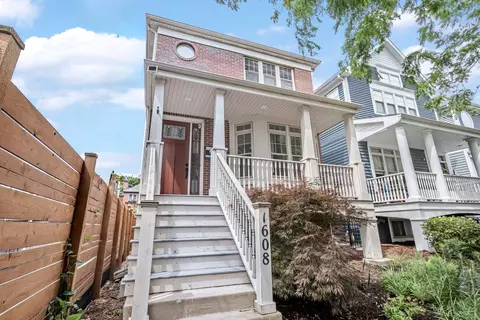 1608 W Edgewater Ave, Chicago, IL 60660