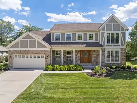 1509 Sandburg Dr, Schaumburg, IL 60173
