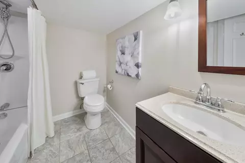 5430 N Winthrop Ave, Chicago, IL 60640 photo 39