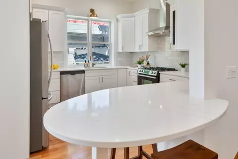 5430 N Winthrop Ave, Chicago, IL 60640 photo 20
