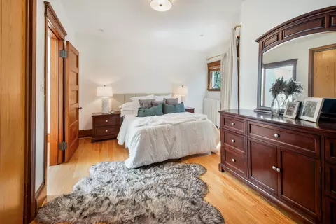 5430 N Winthrop Ave, Chicago, IL 60640 photo 25