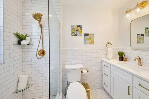 5430 N Winthrop Ave, Chicago, IL 60640 photo 32