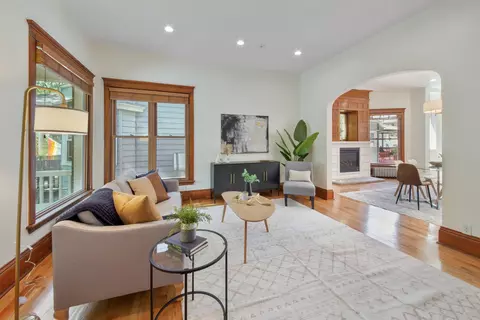 5430 N Winthrop Ave, Chicago, IL 60640 photo 12