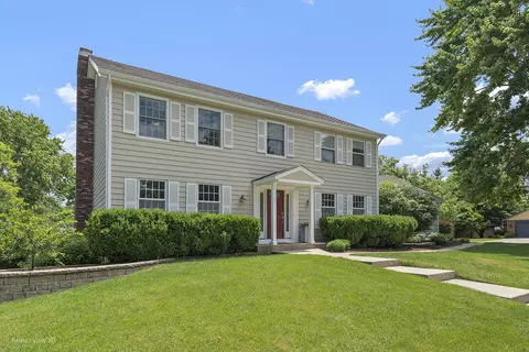 1154 S 4th Ave, Libertyville, IL 60048