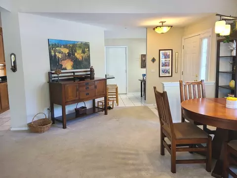 Entry Way - 1607 Camberley Ct #1, Bartlett, IL 60103 photo 1 of 2