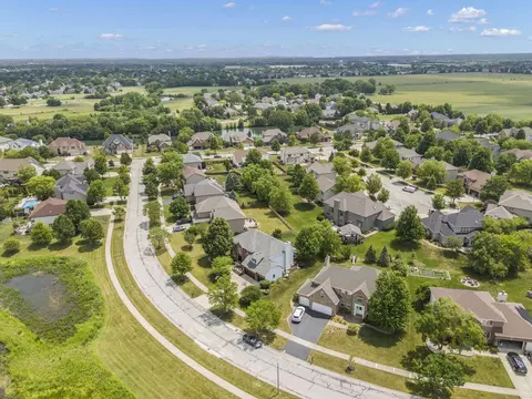 View/Area - 25717 W Sunnymere Dr, Plainfield, IL 60585 photo 4 of 6