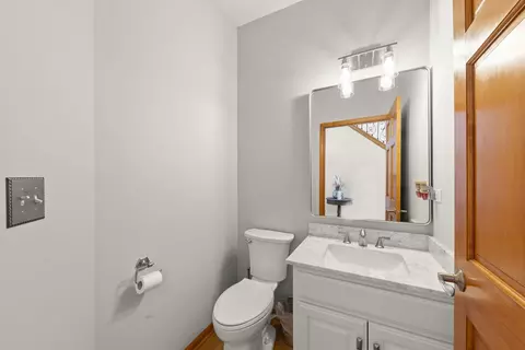 Bath - 25717 W Sunnymere Dr, Plainfield, IL 60585 photo 1 of 4