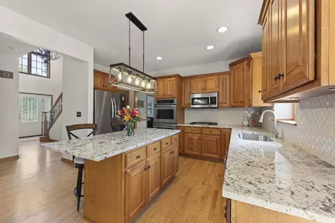Kitchen - 25717 W Sunnymere Dr, Plainfield, IL 60585 photo 2 of 4