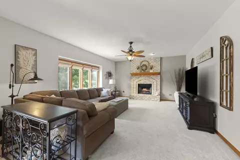 Living - 25717 W Sunnymere Dr, Plainfield, IL 60585 photo 2 of 3