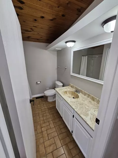 708 Nancy Ln, Mchenry, IL 60050 photo 27