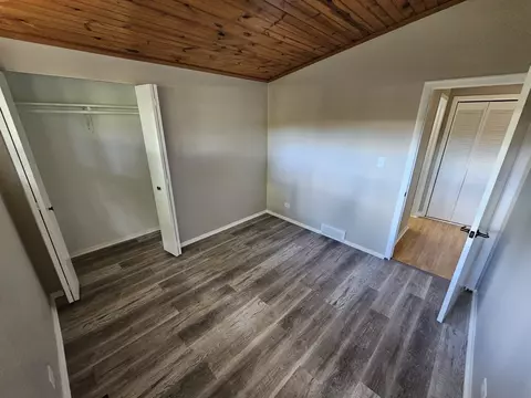 708 Nancy Ln, Mchenry, IL 60050 photo 29
