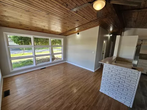 708 Nancy Ln, Mchenry, IL 60050 photo 12