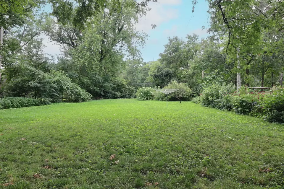  655 Melody Ln, Naperville, IL 60540 photo 18