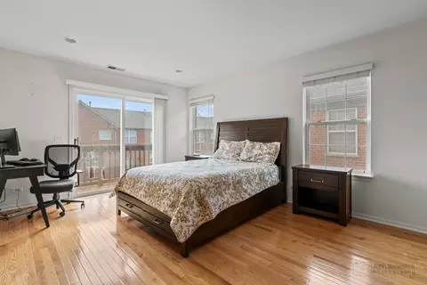 Bedroom - 220 River Front Dr, Mount Prospect, IL 60056 photo 1 of 4