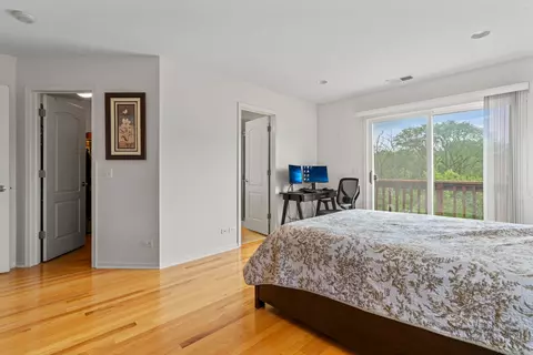 Bedroom - 220 River Front Dr, Mount Prospect, IL 60056 photo 2 of 4