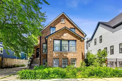 3722 N Tripp Ave, Chicago, IL 60641