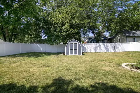 Exterior - 981 S 3rd Ave, Kankakee, IL 60901 photo 5 of 6