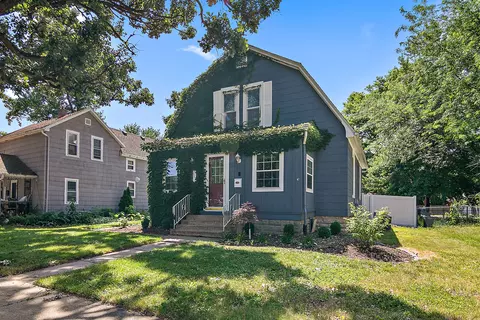 Exterior - 981 S 3rd Ave, Kankakee, IL 60901 photo 2 of 6