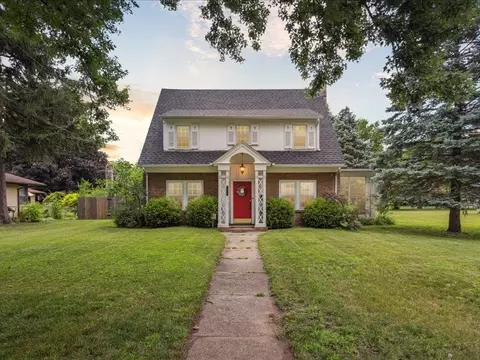 1209 Halsted Rd, Rockford, IL 61103