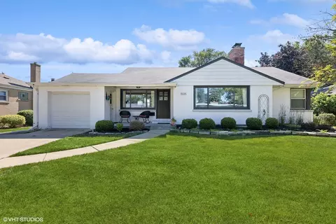 1505 Robinhood Ln, La Grange Park, IL 60526