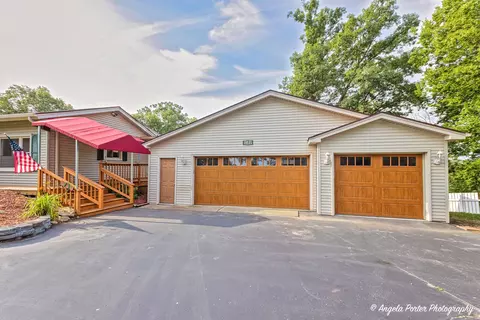 1011 Fortress Dr, Mchenry, IL 60050 photo 6