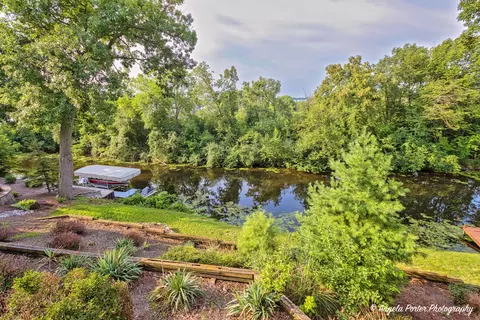 1011 Fortress Dr, Mchenry, IL 60050 photo 4