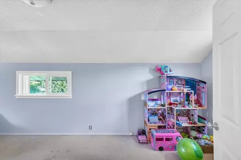 Bedroom - 103 W Center St, Catlin, IL 61817 photo 4 of 4