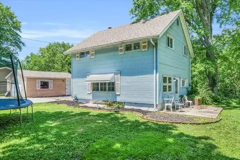 Exterior - 103 W Center St, Catlin, IL 61817 photo 5 of 7