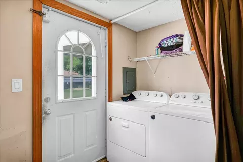Other - 103 W Center St, Catlin, IL 61817 photo 4 of 5