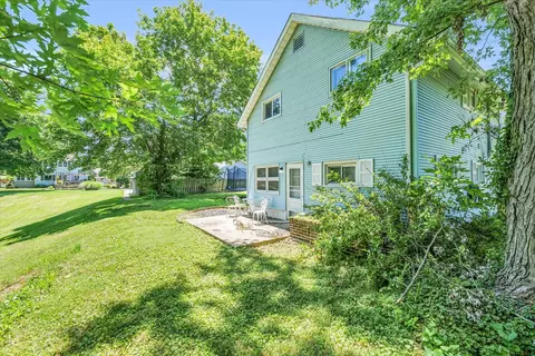 Exterior - 103 W Center St, Catlin, IL 61817 photo 6 of 7