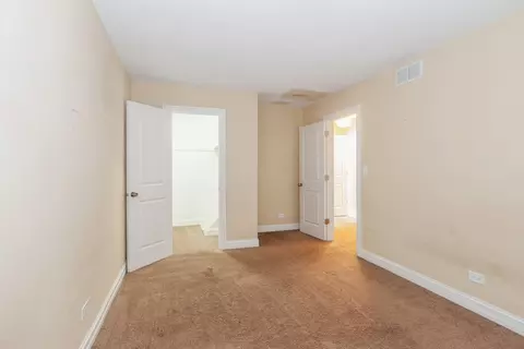 1664 Valley Forge Ct #E, Wheaton, IL 60189 photo 6
