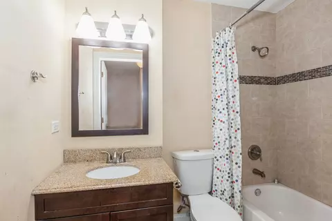 1664 Valley Forge Ct #E, Wheaton, IL 60189 photo 5